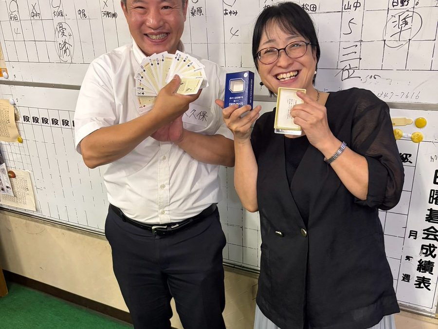 囲碁交流会での一コマ（表彰）